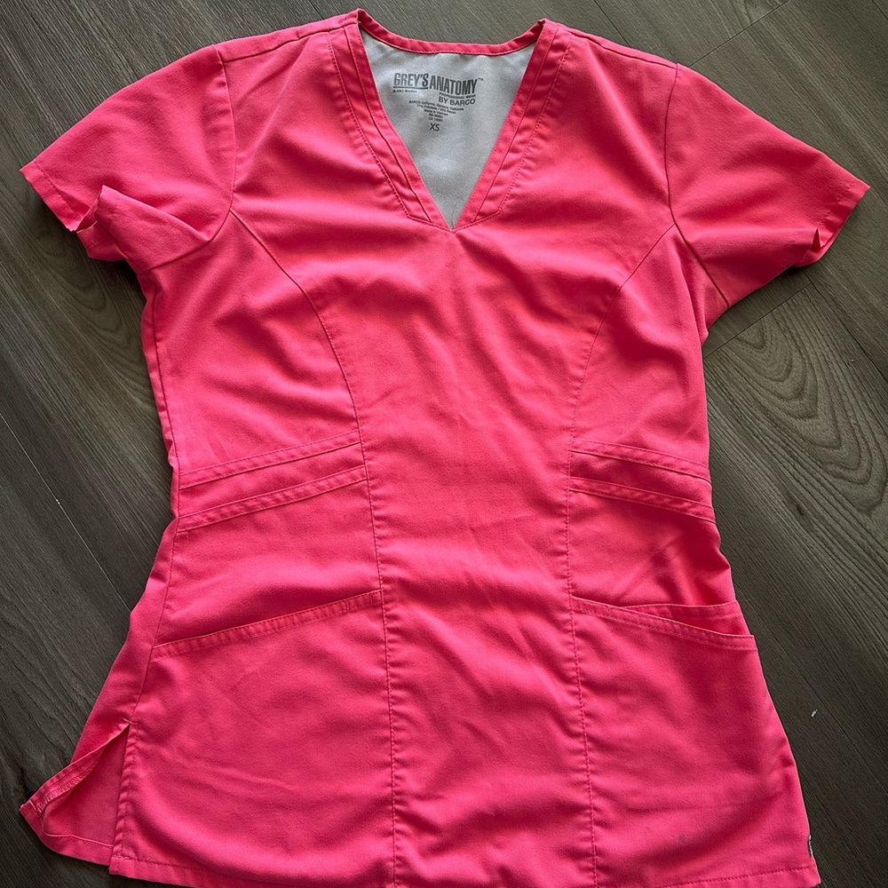 Greys Anatomy Women's Pink Scrub Top XS